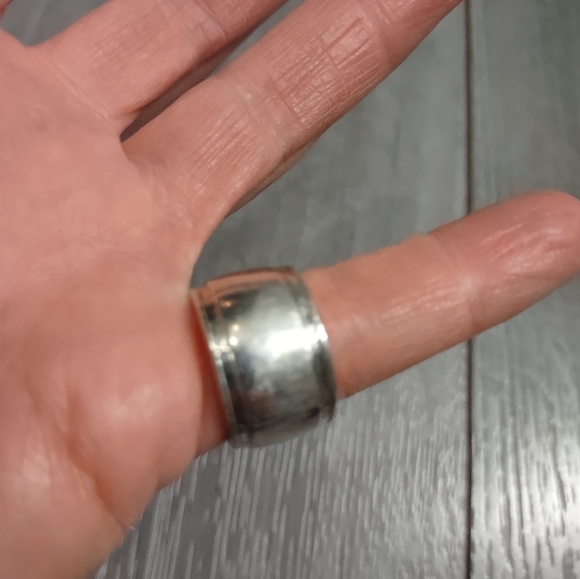 Silver metalsmiths pinky ring - Picture 2 of 7